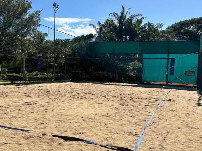 Beach-tennis