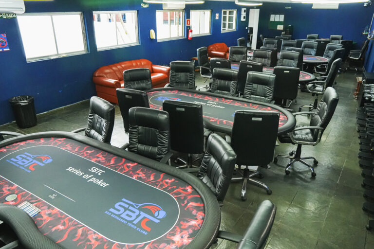 Sala-de-Poker-03