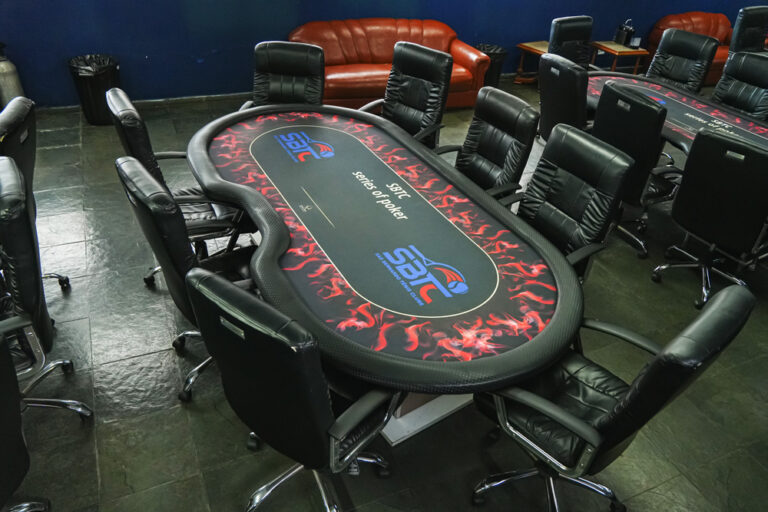 Sala-de-Poker-04
